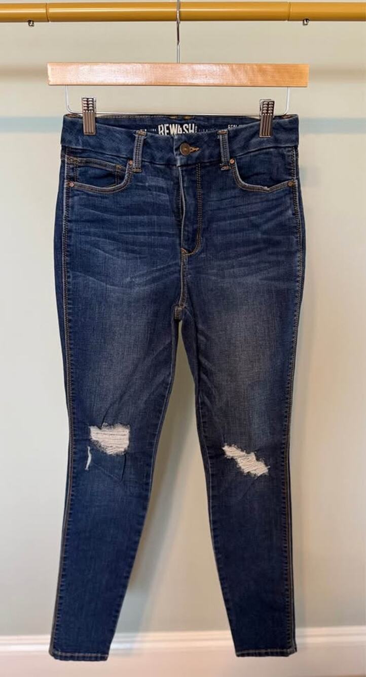 Rewash Distressed Skinny Jeans – Women’s size 4